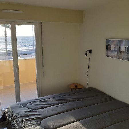 Appartement Cavalaire Face A La Mer Exterior photo